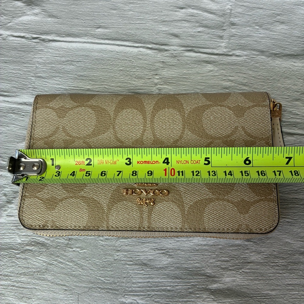 Coach Signature Coated Canvas Medium Zip Around Wallet - Picture 14 of 15
